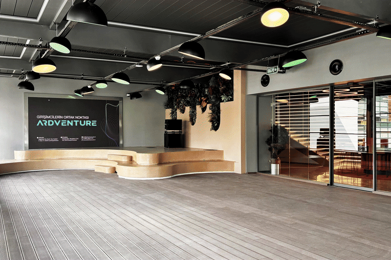 Ardventure ankara ofisine ait teras alanı görüntüsü
