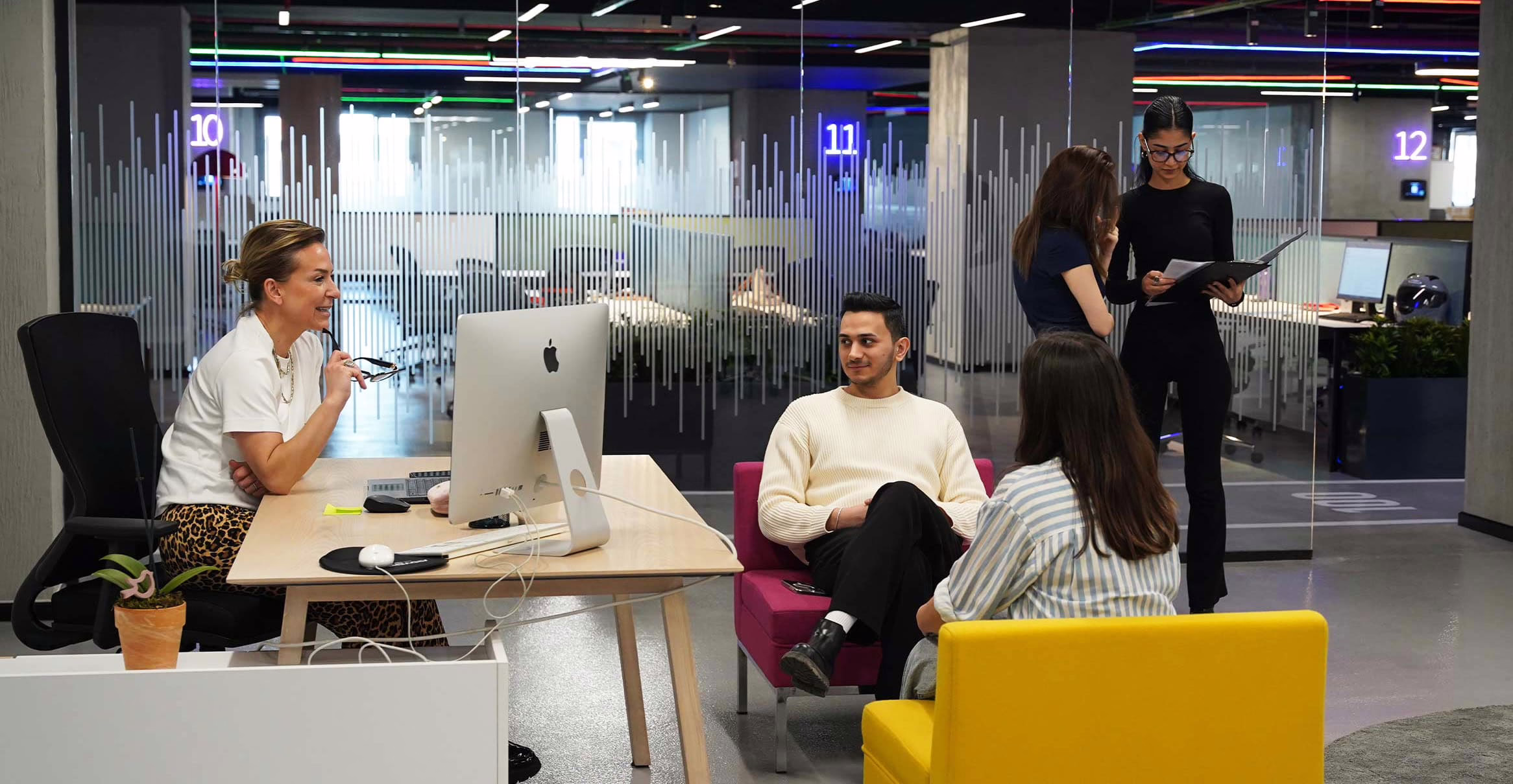 Ardventure GSYO İstanbul ofisinde yer alan toplantı odası görünümü