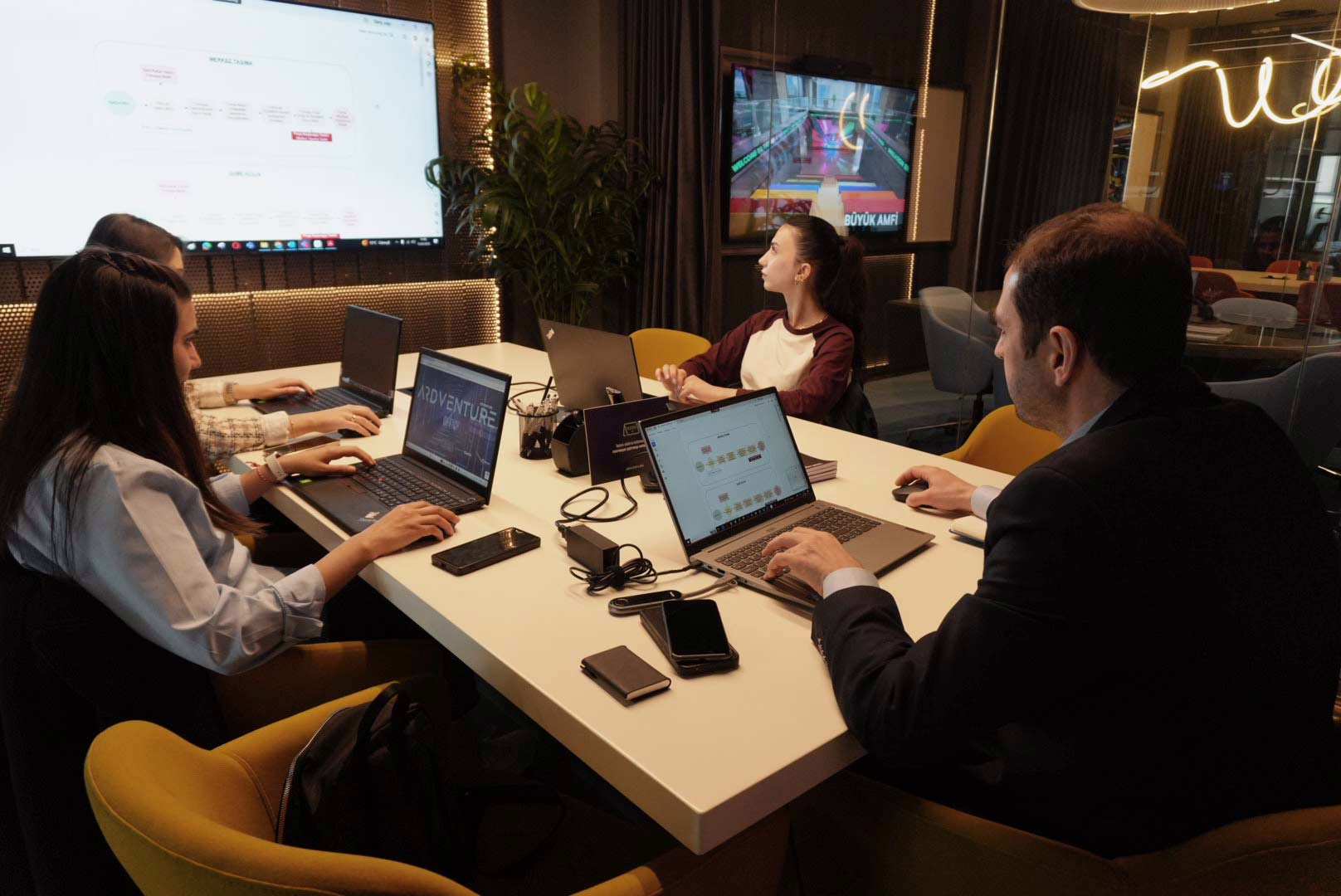 Ardventure Tekmer Ankara lokasyonundaki toplantı odası