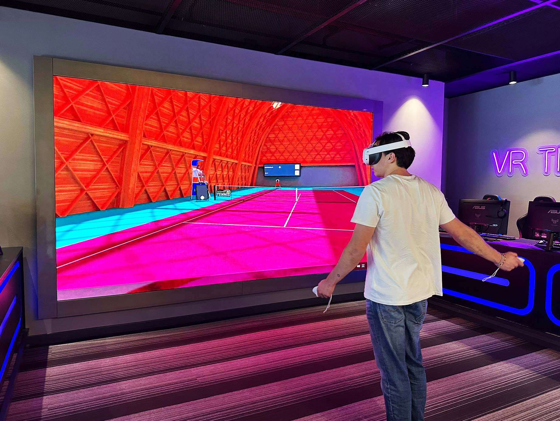 Ardventure Tekmer ofisinde yapay zeka ve vr entegrasyonunu gösteren alan